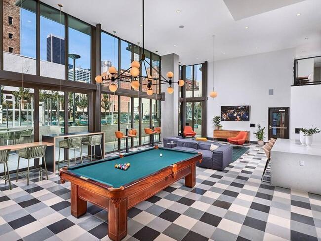 Top Floor 3 Bed 3 Bath Penthouse Living In Luxury Los Angeles Exterior photo