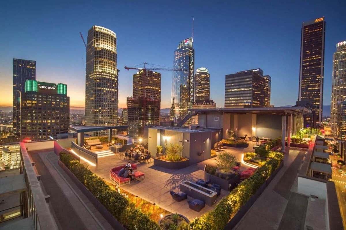 Top Floor 3 Bed 3 Bath Penthouse Living In Luxury Los Angeles Exterior photo