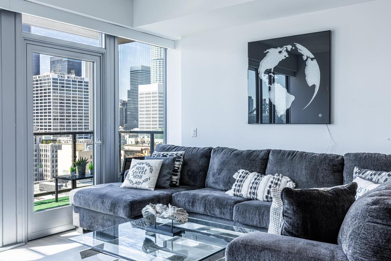 Top Floor 3 Bed 3 Bath Penthouse Living In Luxury Los Angeles Exterior photo