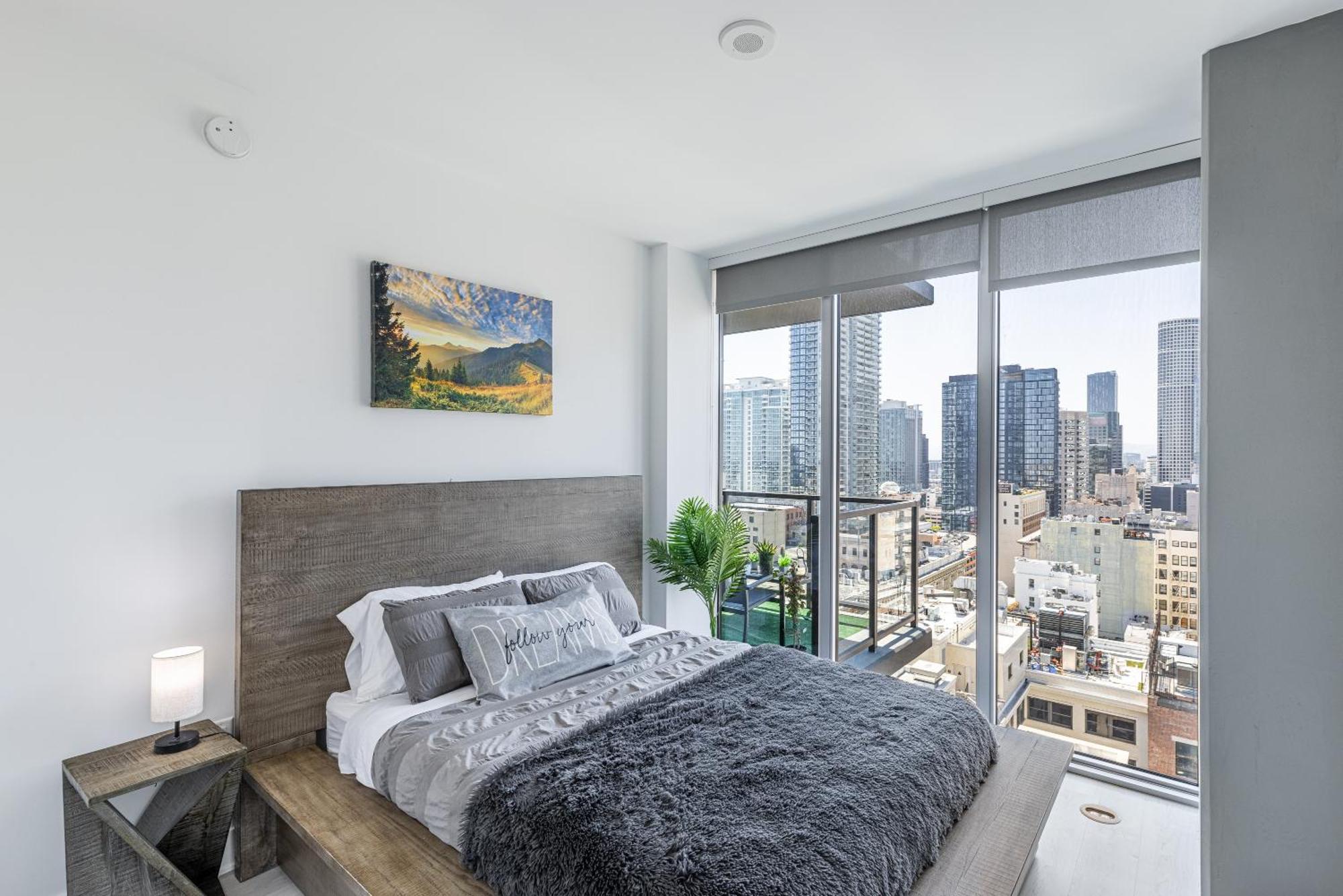 Top Floor 3 Bed 3 Bath Penthouse Living In Luxury Los Angeles Exterior photo