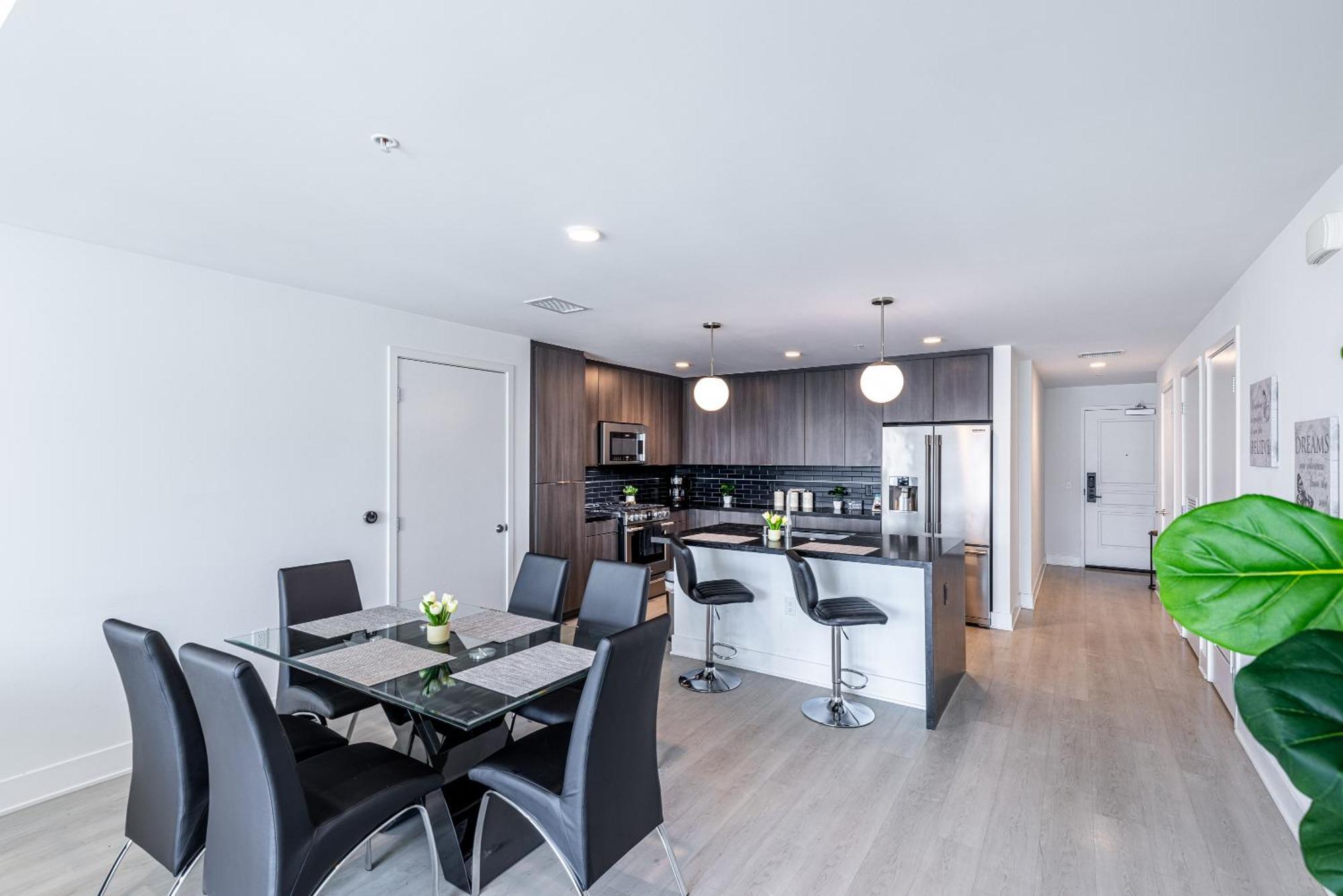 Top Floor 3 Bed 3 Bath Penthouse Living In Luxury Los Angeles Exterior photo
