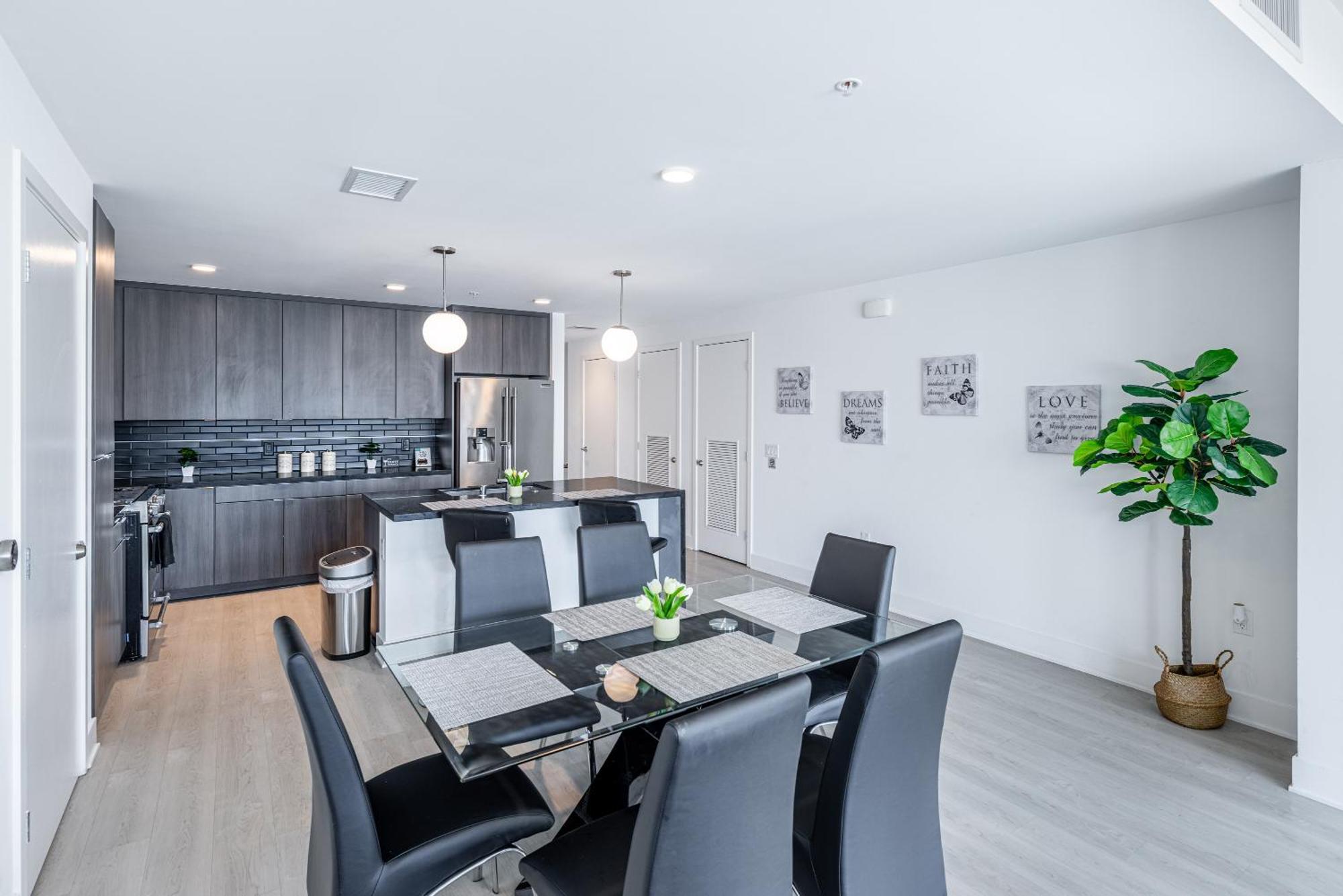 Top Floor 3 Bed 3 Bath Penthouse Living In Luxury Los Angeles Exterior photo