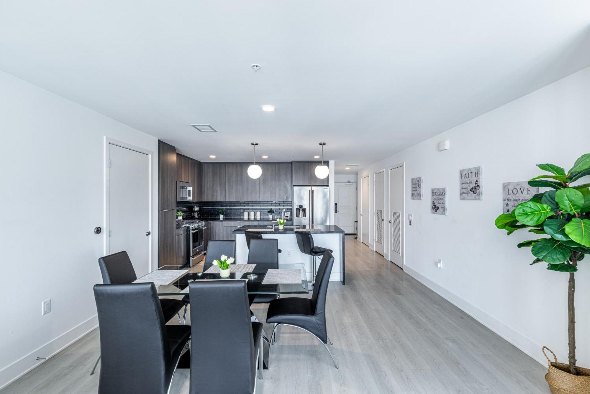 Top Floor 3 Bed 3 Bath Penthouse Living In Luxury Los Angeles Exterior photo