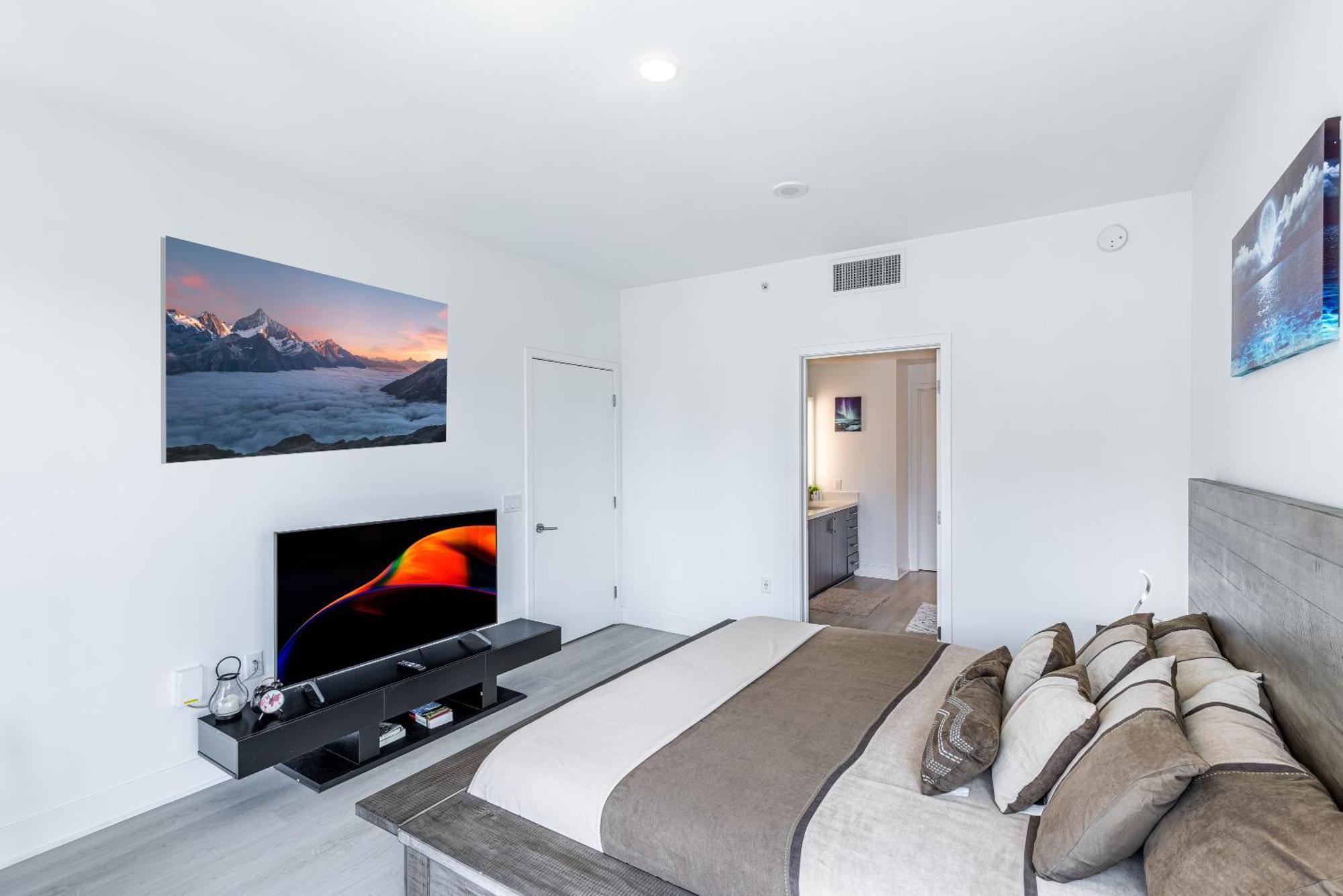 Top Floor 3 Bed 3 Bath Penthouse Living In Luxury Los Angeles Exterior photo