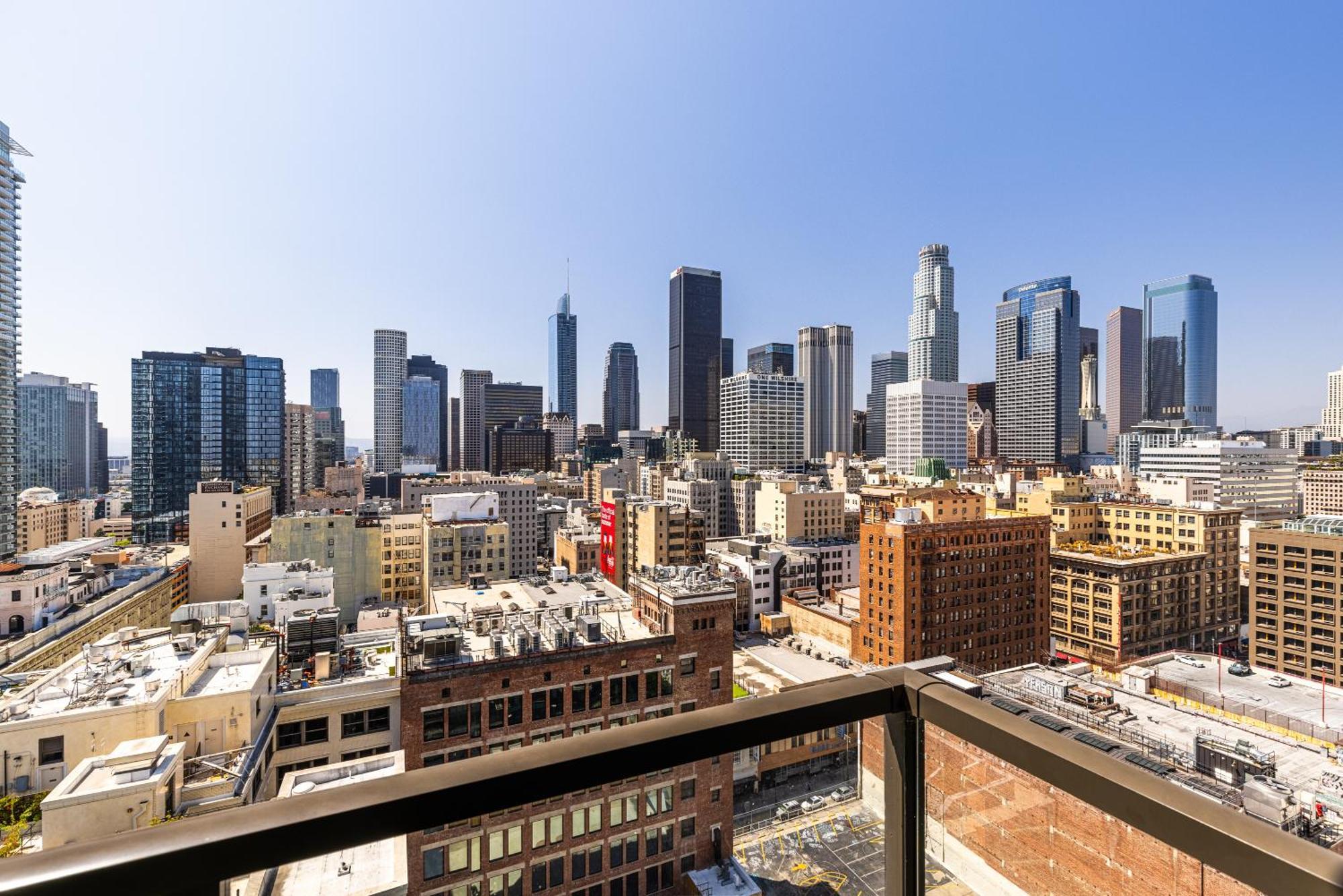 Top Floor 3 Bed 3 Bath Penthouse Living In Luxury Apartment Los Angeles Exterior photo