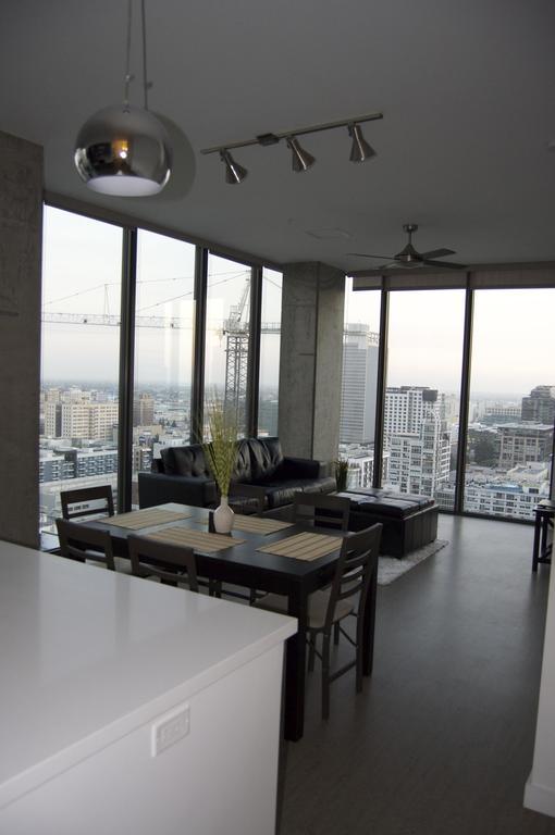 Top Floor 3 Bed 3 Bath Penthouse Living In Luxury Apartment Los Angeles Exterior photo